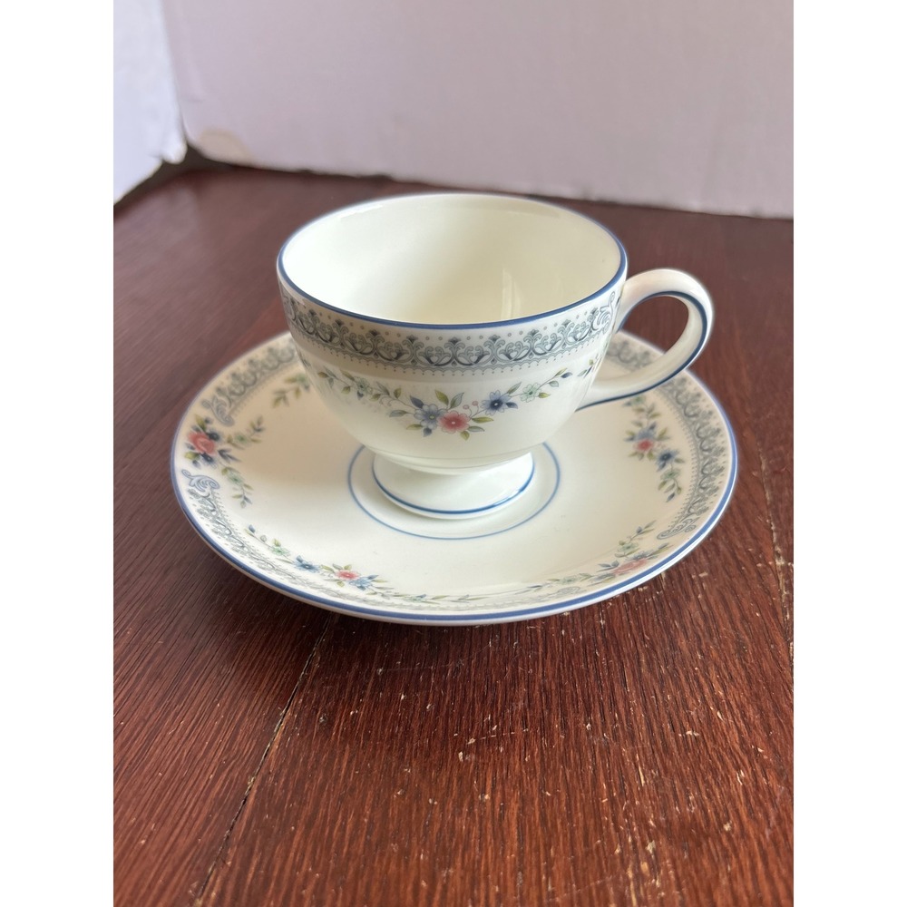 Wedgwood Rosedale R4665 Teacup and Saucer Set Bone China Floral Made in England